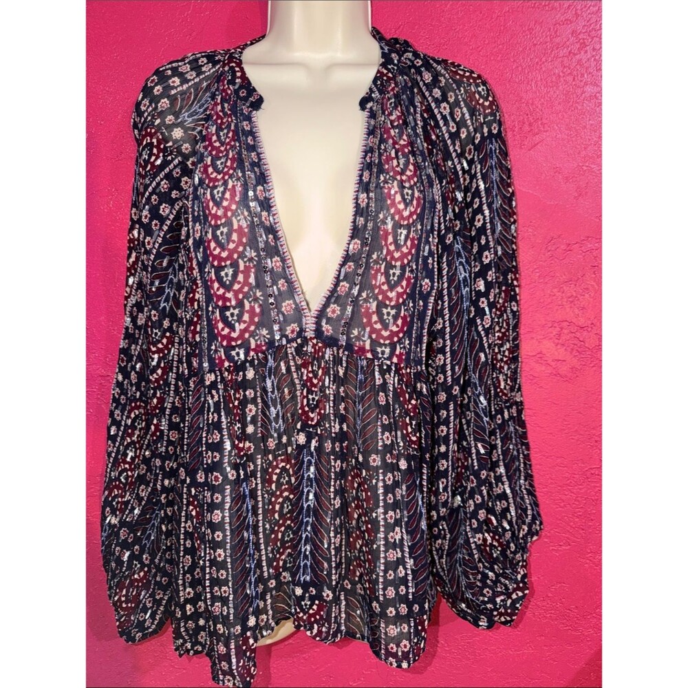 NWOT Zara V-Neck Peasant boho Blouse. Silver metallic accent/sequins. Sz XL.